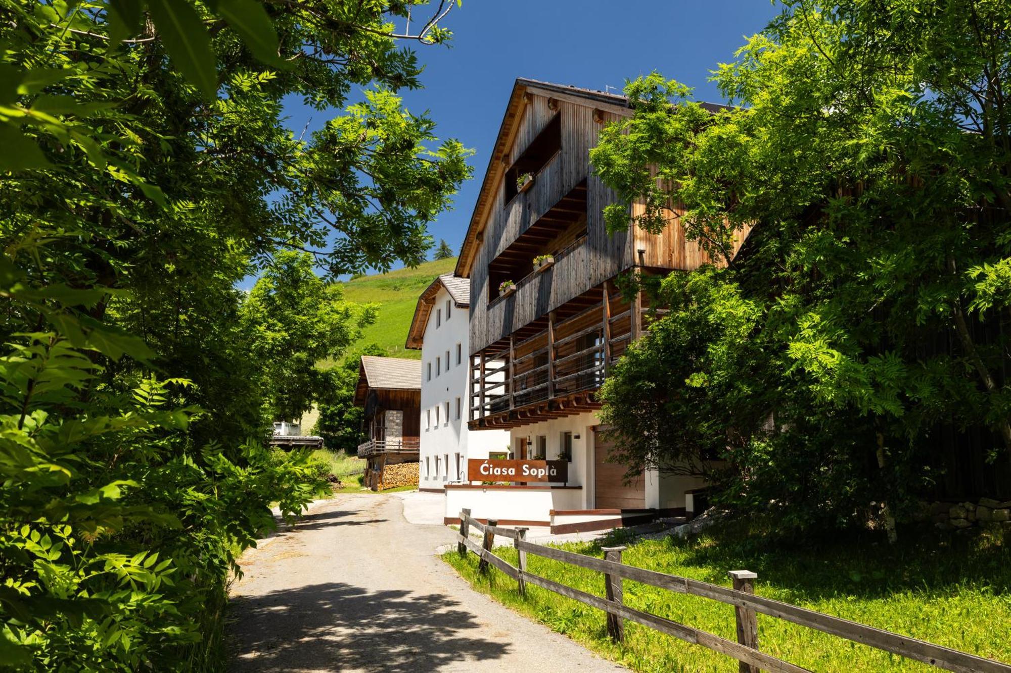 Ciasa Soplà San Cassiano (Badia) Exterior foto